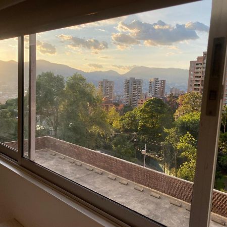 Apartasuite Moderna - En El Corazon Del Poblado Medellín Zewnętrze zdjęcie