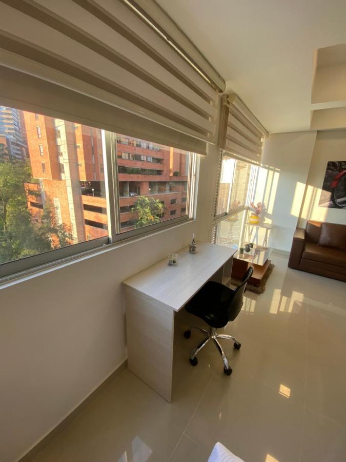 Apartasuite Moderna - En El Corazon Del Poblado Medellín Zewnętrze zdjęcie